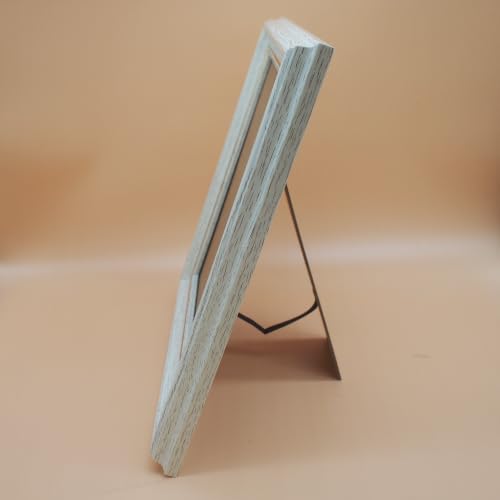 With 8x8 Mat Picture Frame 10x10 White Elegant Gold Border Decoration - color: White, size: 10x10