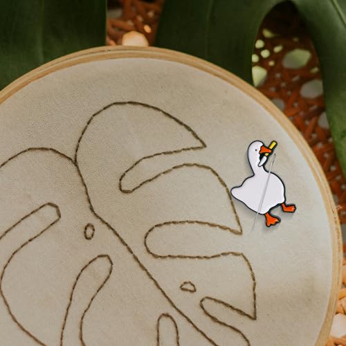 2pcs Funny Stabby Goose Needle Minder, Needle Minder Magnet, Magnetic Needle Nanny Needlework Accessories