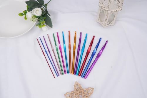Coloured Crochet Hooks, 37 PCS Crochet Hook Set, High Quality Crochet Needles for Arthritic Hands, with Large-Eye Blunt Needles and Stitch Markers