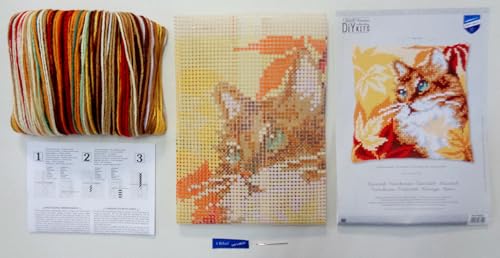 Vervaco Stamped Cross Stitch kit Cushion Katze mit Herbstlaub, 40x40cm, DIY - color: off-white