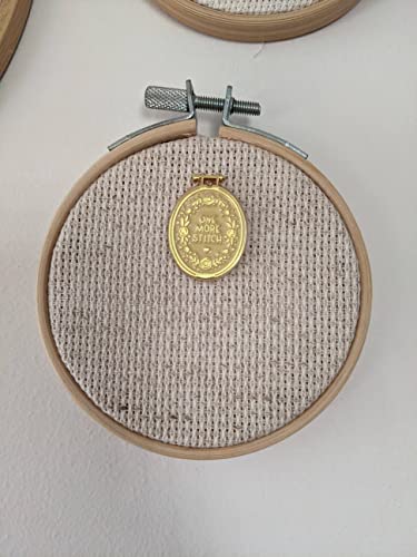 One More Stitch Embroidery Needle Minder