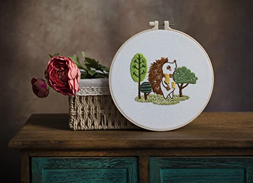 Ebherys Level 1 Embroidery Kits for Beginners and Adults, Different Animals Pattern, 1set as a Pack, inculde 1 Hoop, Instruction and Enough Threads, Easy and Basic Stitches (Hedgehog) - color: Hedgehog