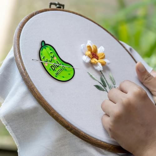 Funny Pickle Needle Minder, Needle Minder Magnet, Magnetic Needle Nanny Needlework Accessories