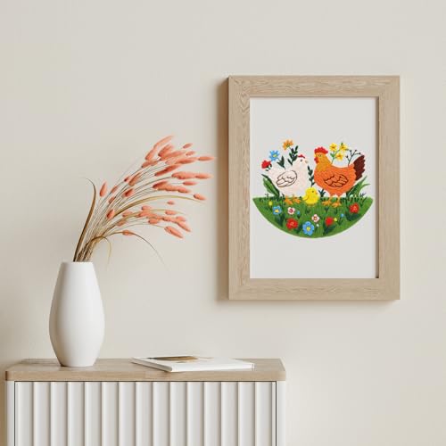Louise Maelys Chicken Embroidery Kit for Beginners Farmhouse DIY - color: lawn