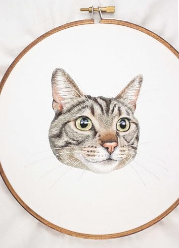 Pet Portrait Embroidery: Lovingly Stitch Your Dog or Cat; A Modern Guide to Thread Painting
