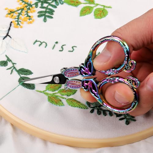 YOUGUOM Crochet Scissors with Cover, Little Sewing Shears - color: Rainbow
