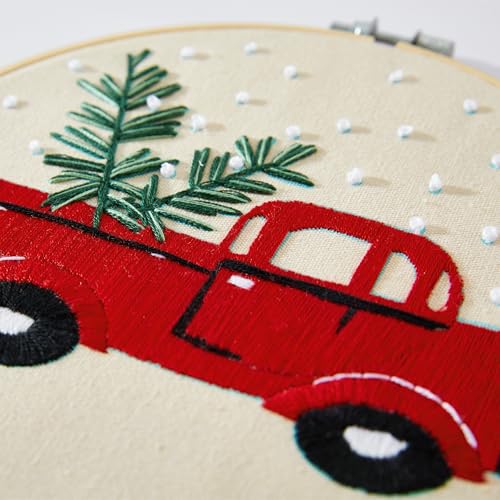 Embroidery Christmas Kits for Adults Beginners Embroidery Starter Kits with Christmas Tree Wreath Pattern, Hand DIY Embroidery Stamped kits, 3 Embroidery Hoops, 3 Embroidery Fabric, Needles and Thread