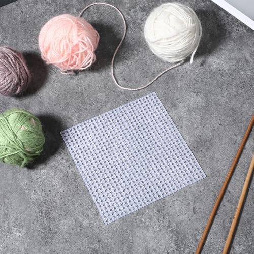 100 Pcs Square Plastic Canvas Mesh Sheets 4.5 × 4.5 Inch White Blank Needlepoint Canvas Plastic Mesh Mat for Cross Stitch Needlework Embroidery Yarn Crafting Knit Crochet Project