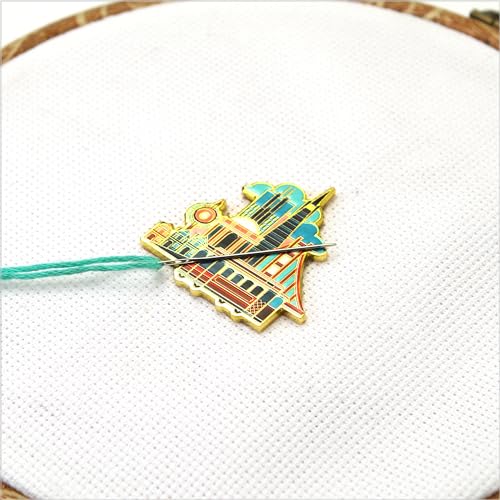 Awesome Pattern Studio Needle Minder Set – San Francisco Magnetic Needle Minder + 2 Needle Threaders. Enamel Pin for Cross Stitch, Embroidery and Craft - size: San Francisco Set #1