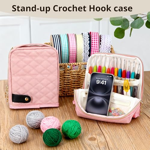 BAGCRAZY Stand-Up Crochet Hook Case Organizer, Travel Craft Holder with Phone Pocket, Quilted Bag with 9 Hooks, Needles & Scissors, Gift for Crochet Lovers - color: Pink