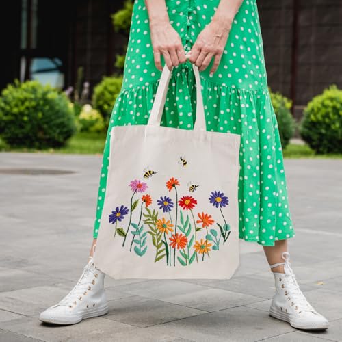 Louise Maelys Bee and Flowers Embroidery Kit for Beginners Canvas Tote Bag - color: daisy flower