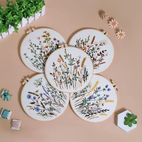 GLTAYLMY Flower Embroidery Kit for Beginners with Pattern and Instructions,3 Pack Cross Stitch Kits,1 Plastic Embroidery Hoops,Threads and Needles,Needlepoint Kit for Adults - color: Grass