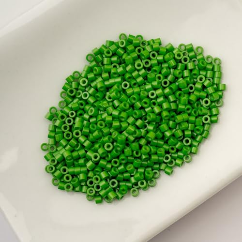 John Bead 25g Cylin Beads Opaque Grass Green 11/0 Glass Cylindrical Seed Beads for Jewelry Bracelets Necklaces Earrings Making Embroidery - color: Grass Green