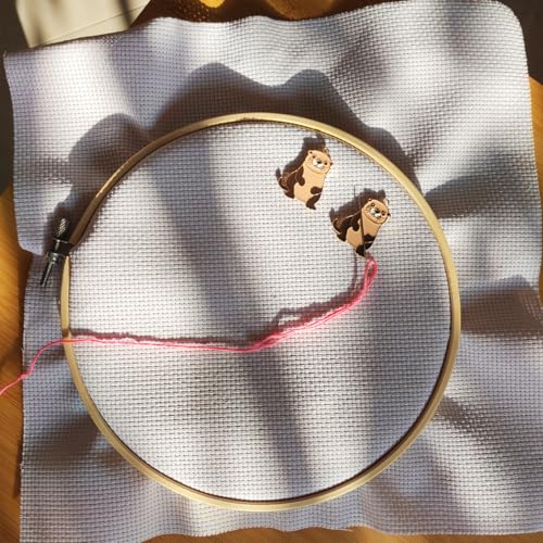 ESWEUOOM Cute Animals Cartoon 2 Pieces Needle Minder Magnetic Gold Needle Keeper for Cross Stitch Embroidery Sewing Needle and Pin Holders (Cute)