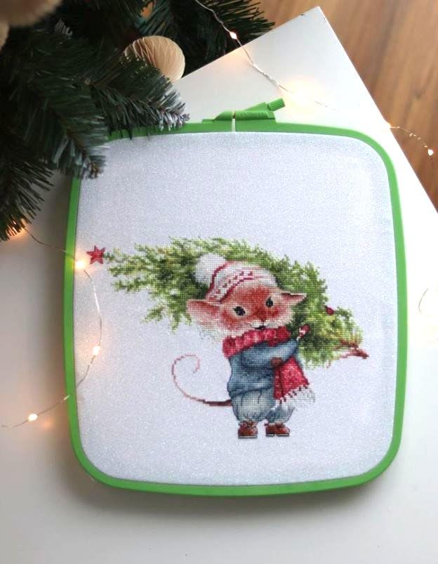 Nurge Green Large (No:4) Plastic Square Embroidery Hoop, Cross Stitch Hoops, Punch Needle Hoop , DIY Craft Sewing,ABS Plastic Embroidery Hoops - color: Green, size: No:4 (Large)