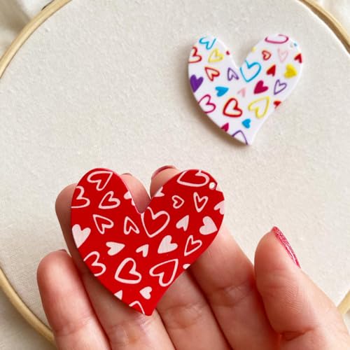 2 Pieces Love Heart Needle Minders Magnetic Needle Holders for Cross Stitch Embroidery Needlepoint Accessories