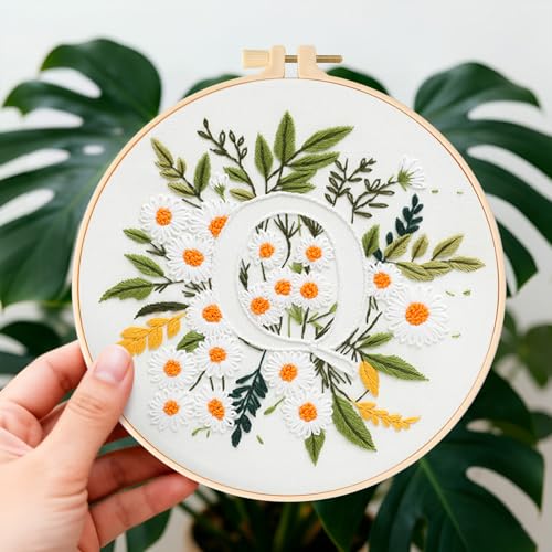 Zerzsy 7.87 '' Embroidery Kits Plant Flower Leaf English Letter Patterns for Beginners Adults, Easy to Learn Cross Stitch Kit for Home Office Decor - color: Letter Q