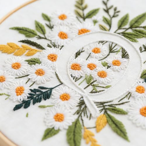 Zerzsy 7.87 '' Embroidery Kits Plant Flower Leaf English Letter Patterns for Beginners Adults, Easy to Learn Cross Stitch Kit for Home Office Decor - color: Letter Q