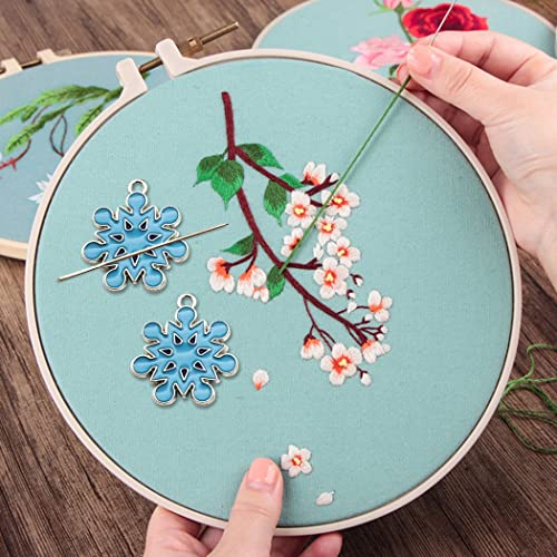 Blue Snowflakes Needle Minder for Embroidery, Magnetic Pin Holder for Cross Stitch, Needlework and Embroidery Accessories （2 PCS）
