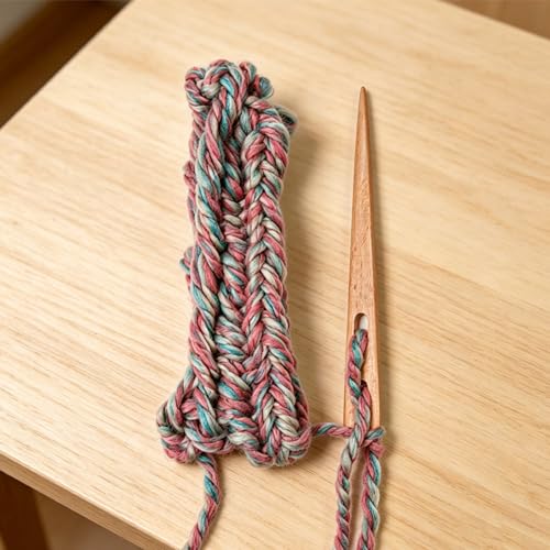 Set of 4 Weaving and Nalbinding Needles - 2 Hole Design for Secure Yarn Locking, Beech and Walnut Wood, Suitable for Knitting, Crochet, and Tapestry Crafting