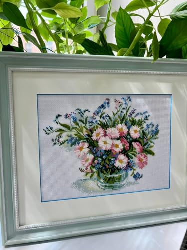 RIOLIS 2277 Gentle Daisies Counted Cross Stitch Kit 11.75 x 8.25 in - style: Gentle Daisies 2277