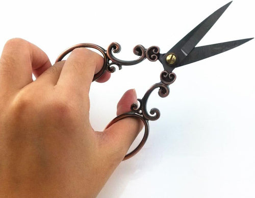 "1PCS Vintage Style Embroidery Scissors Needlework Scissor Sewing Handicrafts Tool Cutting Embroidery Crafts Tool, Copper"