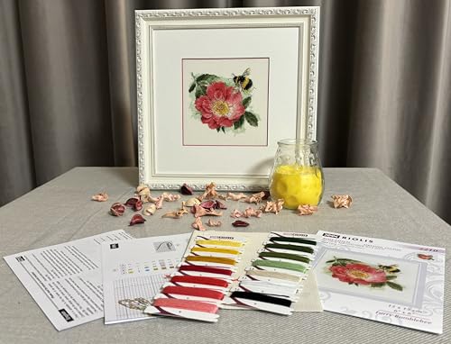 RIOLIS 2210 Furry Bumblebee Counted Cross Stitch Kit 6 x 6 in - style: Furry Bumblebee 2210