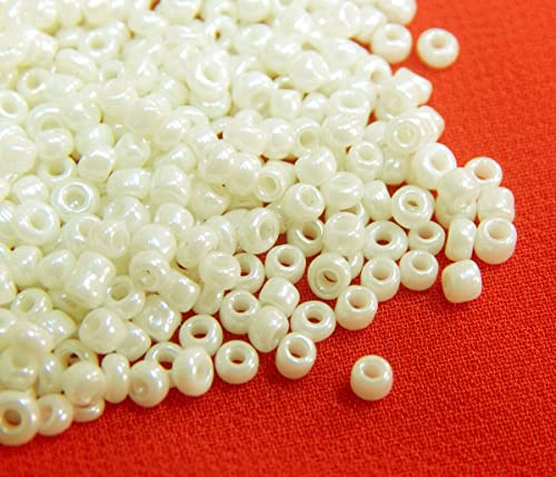 Perlin Glass Seed Beads 3mm 8/0 Round Mini Small Pony Beads 3300pcs for Making Earrings Bracelets Pendants Waist Jewelry DIY Handmade Opaque Color Kit (Cream, 2,6 mm ~ 3 mm) - color: Cream