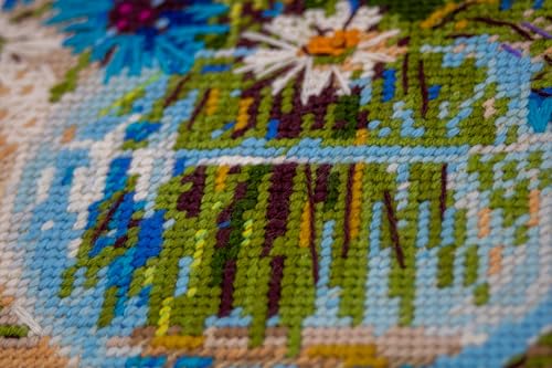 RIOLIS 2249 Daisies and Cornflowers Counted Cross Stitch Kit 9.5 x 11.75 in - style: Daisies and Cornflowers 2249
