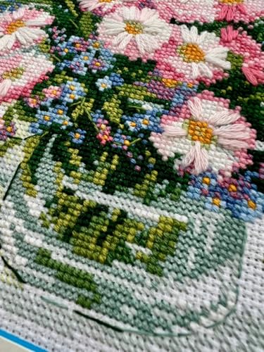 RIOLIS 2277 Gentle Daisies Counted Cross Stitch Kit 11.75 x 8.25 in - style: Gentle Daisies 2277