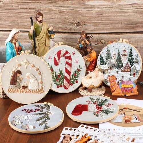 RUIQLXHANG Christmas Embroidery Kit, Christmas Gnomes Embroidery Kits for Beginners with Pattern, Cotton Threads, Needles, Instruction, 20cm Hoop, Gift for Mom, Grandma (Fireplace) - color: Fireplace