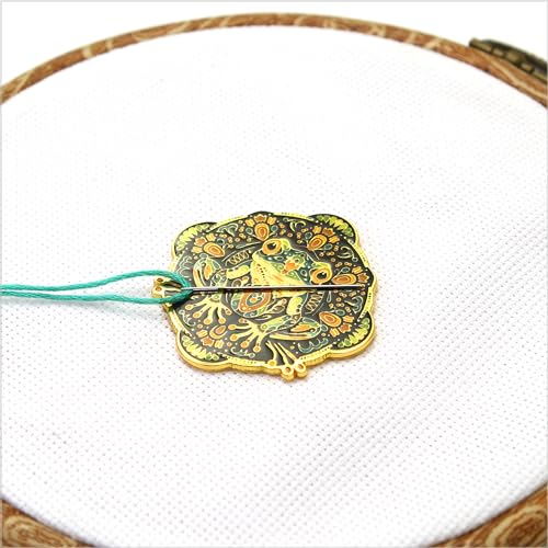 Awesome Pattern Studio Needle Minder Set – Frog Magnetic Needle Minder + 2 Needle Threaders. Enamel Pin for Cross Stitch, Embroidery and Craft - size: Frog Set #1