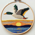 DIY Punch Needle Kits Flying Mallard Under Sunset with Hoop 20x20cm - color: 04-Mallard