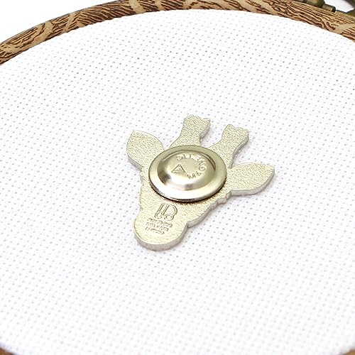 Awesome Pattern Studio Needle Minder Set – Mandala Giraffe Magnetic Needle Minder + 2 Needle Threaders. Enamel Pin for Cross Stitch, Embroidery and Craft - size: Giraffe Set #1