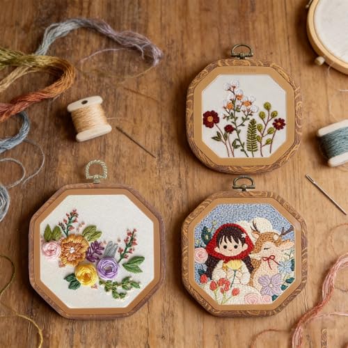 9 PCS Octagon Embroidery Hoop Bulk, 7/5.5/3.9inch Plastic Embroidery Hoop Imitated Wood Display Frame Hoops for Crafts for DIY Sewing Craft Hanging Decoration