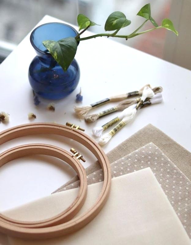Nurge Premium Quality Beech Wood Embroidery Hoop, Cross Stitch Hoop with Gold Plated Adjustable Brass Screw for DIY Projects Ideal for Crafters,Beginners & Professionals - 7.48" Diameter & 0.62" Thick - size: 7.48" / 190mm Dia