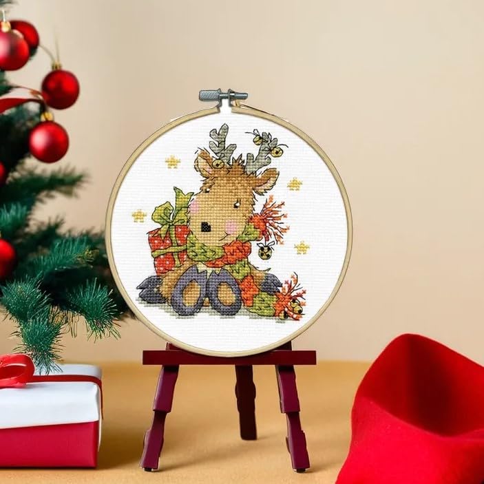Design Works Crafts Reindeer Counted Cross Stitch Kit with Hoop
