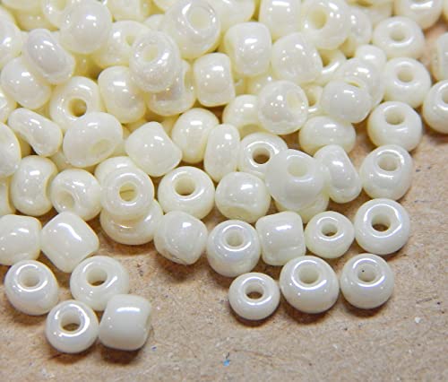 Perlin Glass Seed Beads 3mm 8/0 Round Mini Small Pony Beads 3300pcs for Making Earrings Bracelets Pendants Waist Jewelry DIY Handmade Opaque Color Kit (Beige) - color: Beige