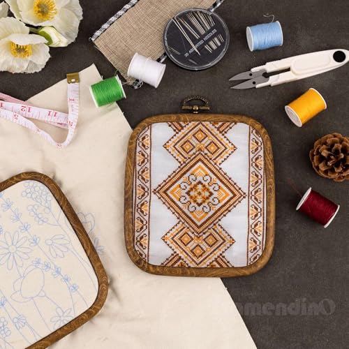 Framendino, 3 Pack Imitation Wood Embroidery Hoops Cross Stitch Craft Hoop Frame for Birthday 3.74"x4.33" - size: 3.74" x 4.33"