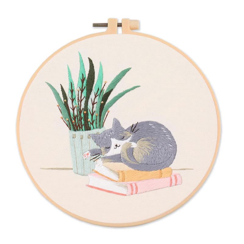 Amiiba Embroidery Starter Kit with Cat on Book Pattern, DIY Full Range Stamped Embroidery Cross Stitch Kits for Beginners Adults (Cat) - color: Cat