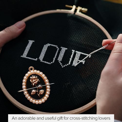 Needle Minder for Embroidery, 3pcs Magnetic Needle Keeper for Cross Stitch, Lovely Cartoon Pin, Needlework Storage Accessory, Gift for Cross Stitch Lover (45-Needle)
