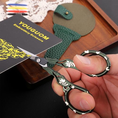 YOUGUOM Crochet Stitch Scissors with Cover, Small Crafting Shears - color: Golden Green