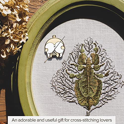 3pcs Needle Minder for Cross Stitch,Sewing Magnetic Needle Keeper,Cute Panda Cartoon Enamel Pin,Needle Holder for Embroidery,Needlework Storage Accessory,Perfect Gift for Cross Stitch Lover(15-Needle）