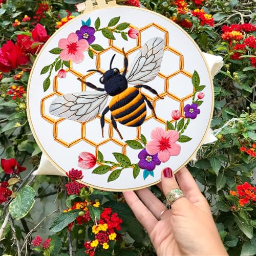 INFUNLY 4 Sets Bees and Flower Embroidery Kits for Beginner DIY Cross Stitch Starter Sets with Instruction Sunflower Honeybees Handmade Needlepoint Kits with Embroidery Cloth Colored Thread Hoop Tools - style: Bees