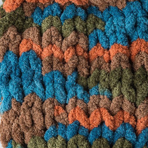 Bernat Blanket Super Bulky Yarn, 5.3oz, Guage 6 Super Bulky, Cozy Cabin - color: Cozy Cabin, size: Small Ball