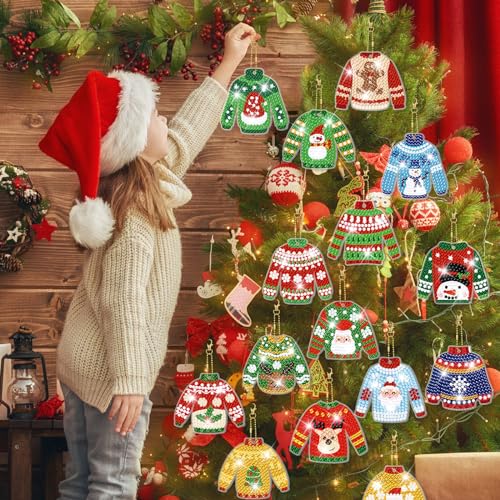 Tondiamo 20 Pcs Christmas Diamond Painting Keychain Kits 5D DIY Diamond Art Pendants Double Sided Hanging Key Chains for Christmas Party Decoration DIY(Sweater Style) - style: Sweater Style