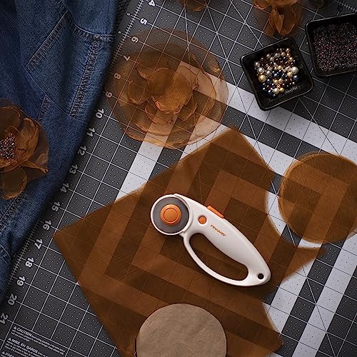 Fiskars 45mm Loop Rotary Cutter for Fabric, Arts, Crafts, Sewing - color: Standard