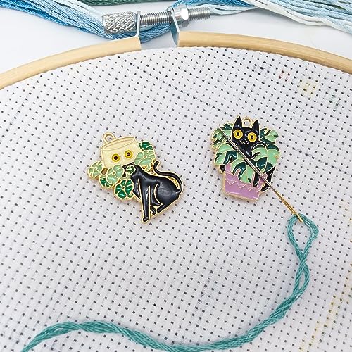 2pcs Black Cat Needle Minder for Cross Stitch, Needlepoint Magnets, Keepers for Sewing, Embroidery and Needlework Accessories, Enamel and Magnetic Nanny