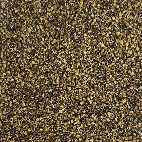 Miyuki Delica 11/0 Seed Beads - Glass Beads Bulk 5 Grams & Size 1.6mm 1000 Pieces Glass Seed Beads (DB2267) - color: DB2267