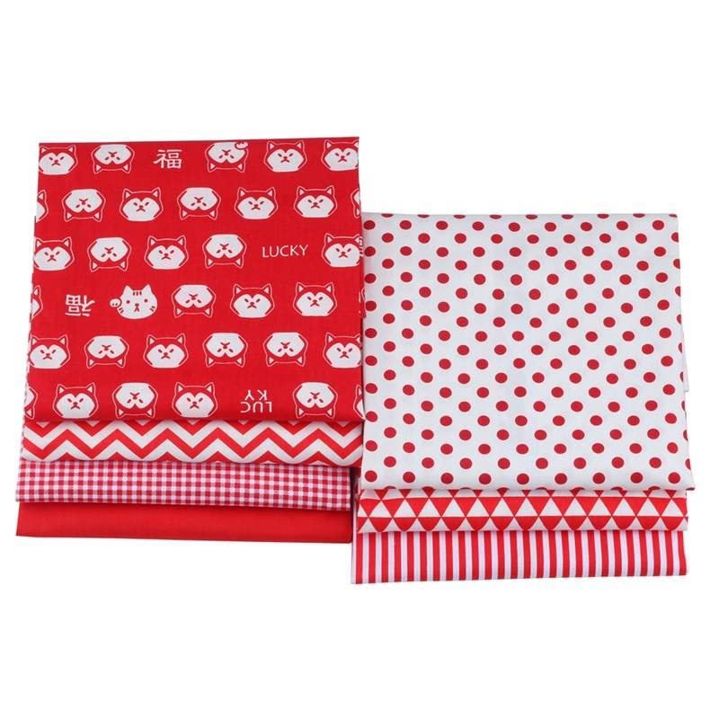 AMORNPHAN Red Fox Series Dot Stripes Cartoon Printed 100% Cotton Quilting Bundles Fabric for Patchwork Needlework DIY Sewing Crafting Precut Face Mask 16x20 Inches (40x50cm.) Set of 7 Pieces (Red) - color: Red